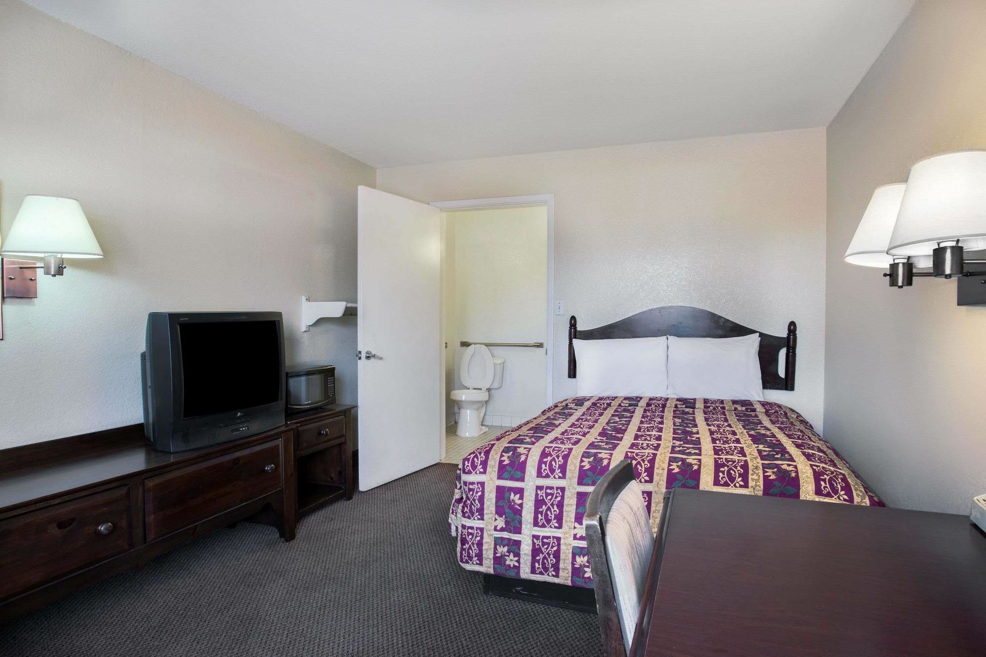Knights Inn Mesa Bagian luar foto
